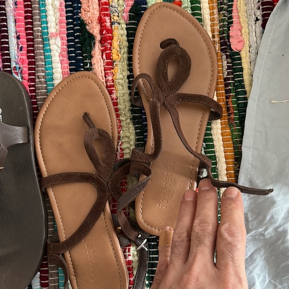 Sandals size 6 4 pairs new never used never worn - Picture 2 of 4